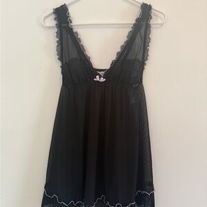 Elegant Black Lace Nightgown size Large